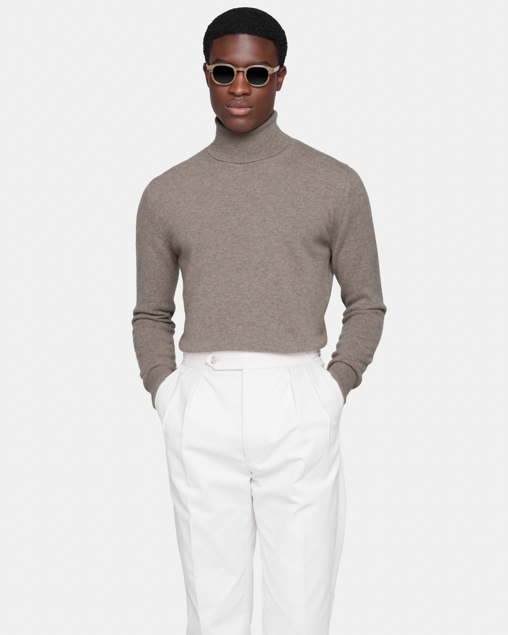 Taupe Long Sleeve Turtleneck in 100% Pure Cashmere Crown Reserve | Filatori