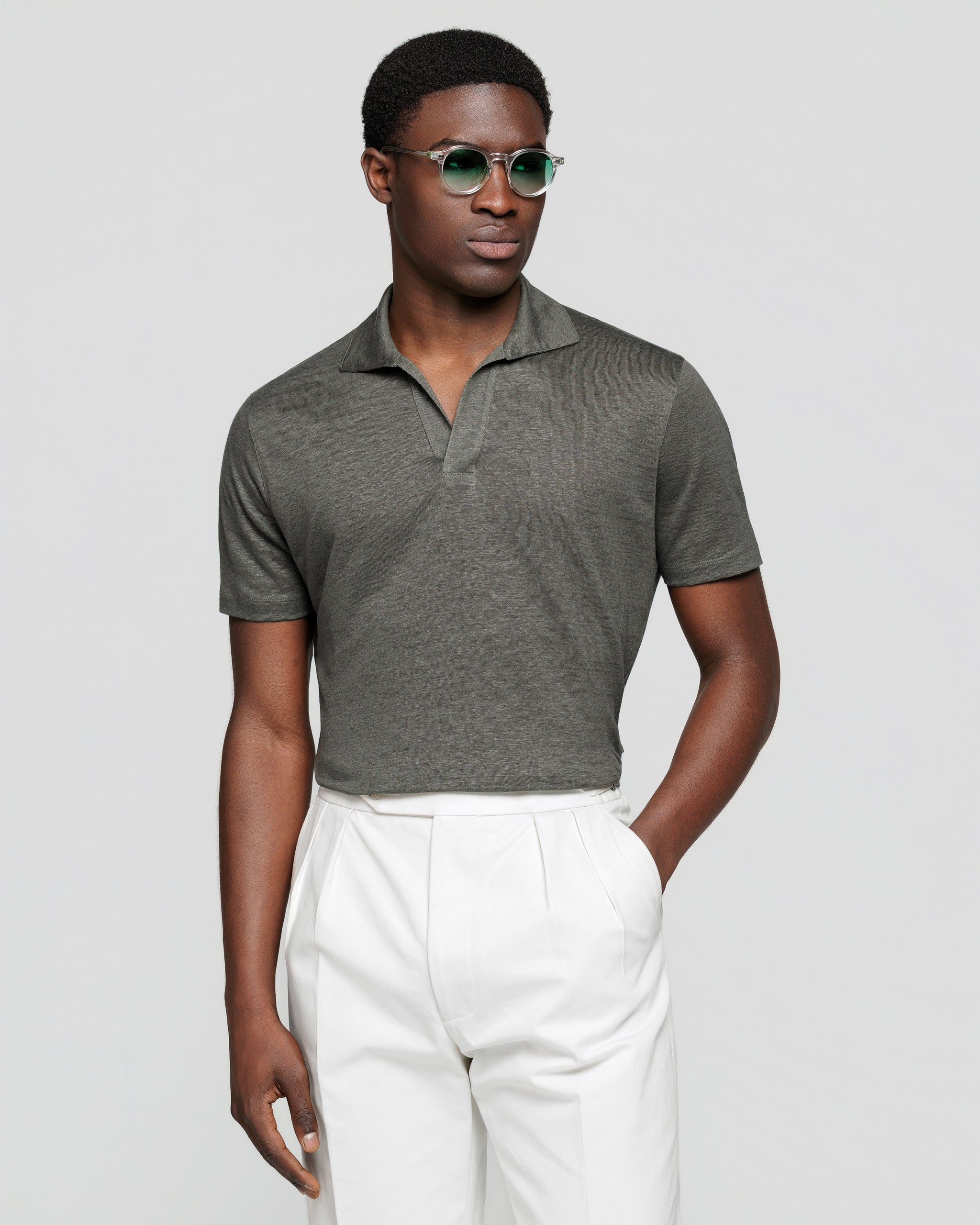 Military Green Short Sleeve Buttonless Polo 100% Masters of Linen | Filatori 